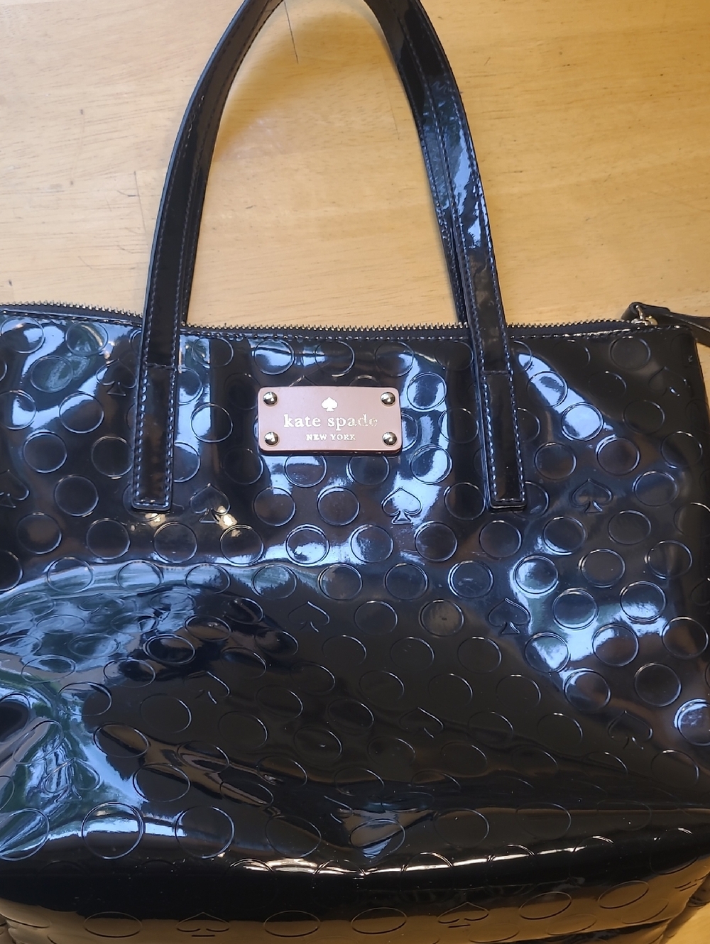 Kate Spade Beige Logo-Print Interior with Black Patent Leather Spades And Polka